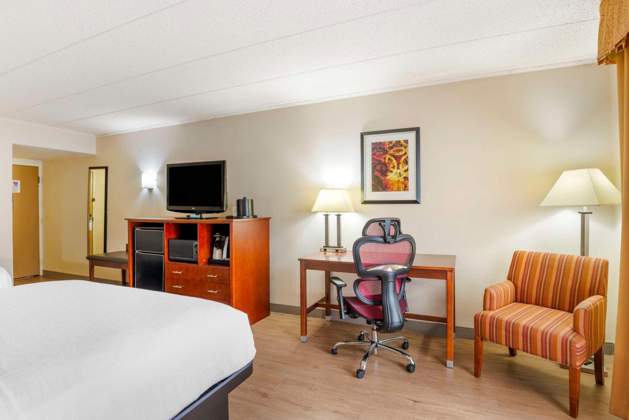 Best Western Plus Governor'S Inn Richmond Midlothian Extérieur photo