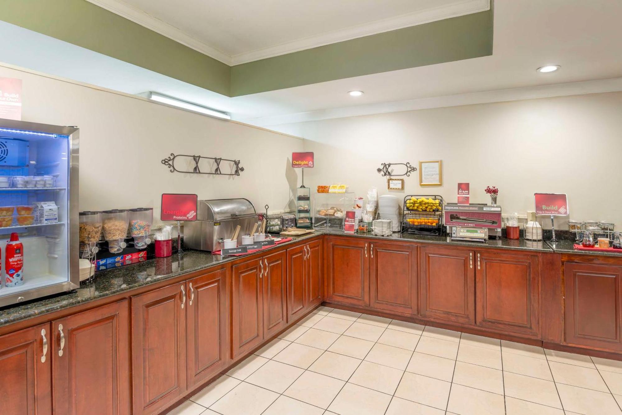 Best Western Plus Governor'S Inn Richmond Midlothian Extérieur photo