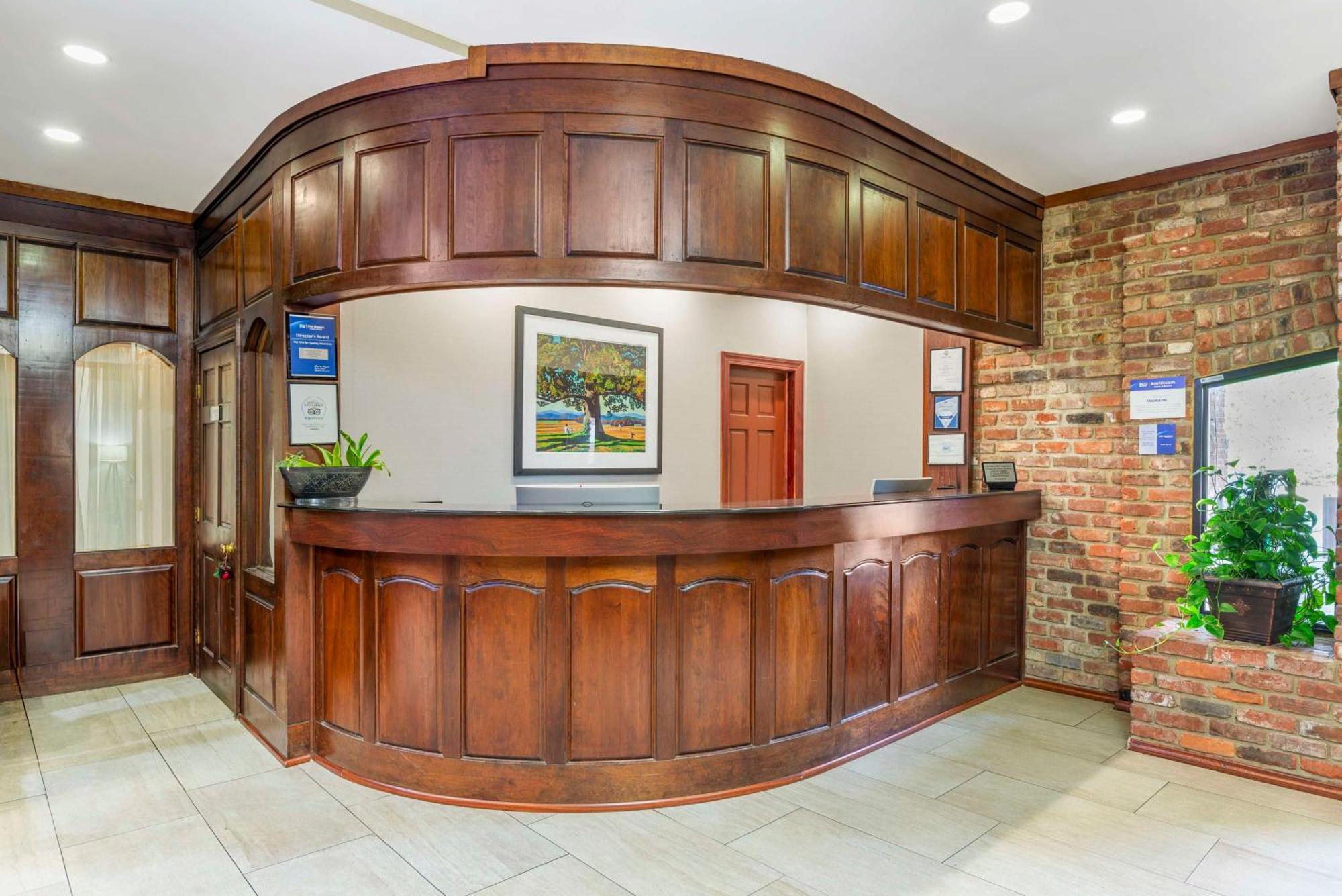 Best Western Plus Governor'S Inn Richmond Midlothian Extérieur photo
