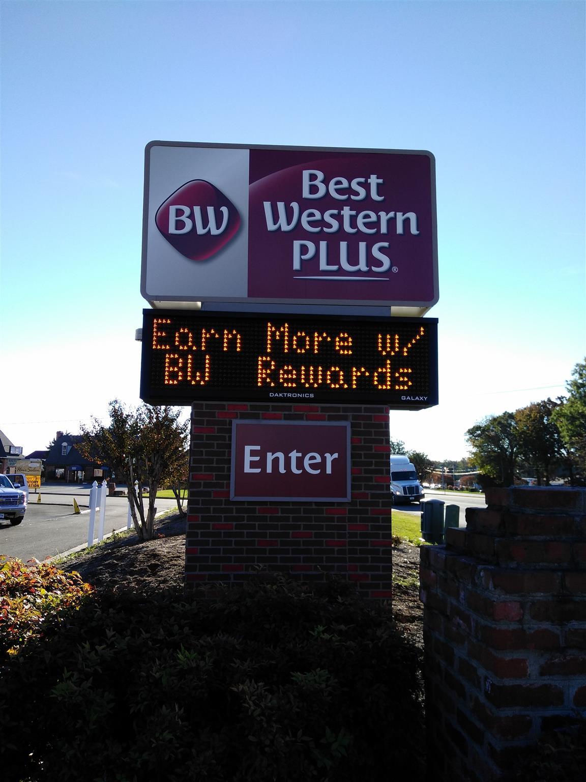 Best Western Plus Governor'S Inn Richmond Midlothian Extérieur photo